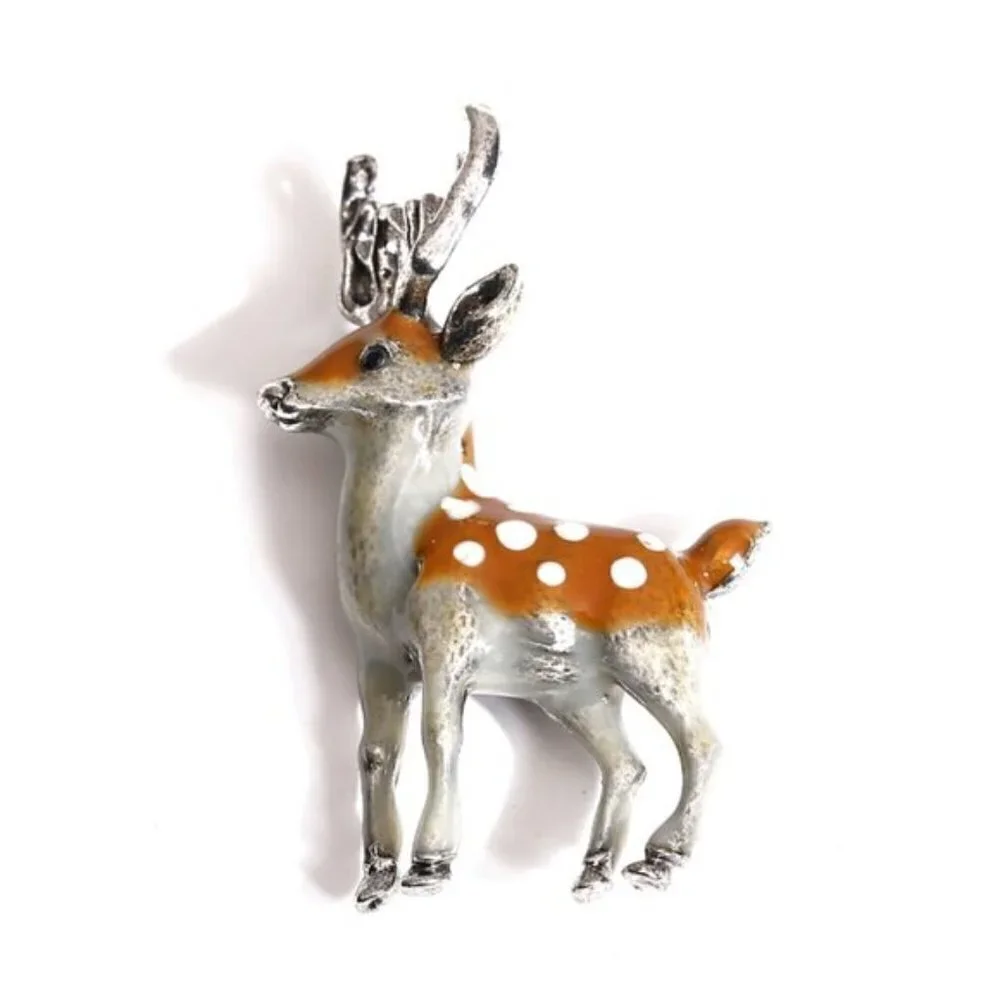 Deer pin brooch